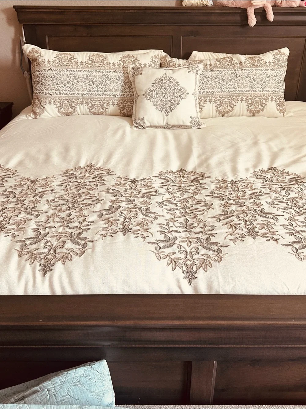 Cream Embroidered Leaf Comforter Set - Elegant Neutral Bedding